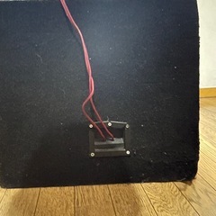 サブウーファーとアンプセットの画像