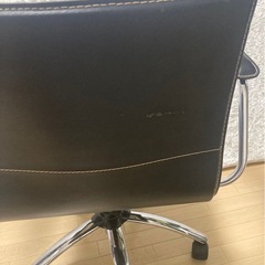 フランフランの椅子　レザーチェア　の画像