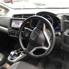 ホンダ フィット ハイブリッド 2014年 4WD 売りますの画像