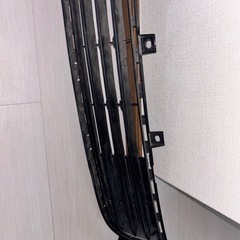 日産 NISSAN   スカイライン  SKYLINE  HV37ロアバンパーグリル 純正品 の画像