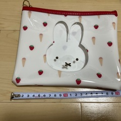 【美品】ミッフィの入れ物の画像