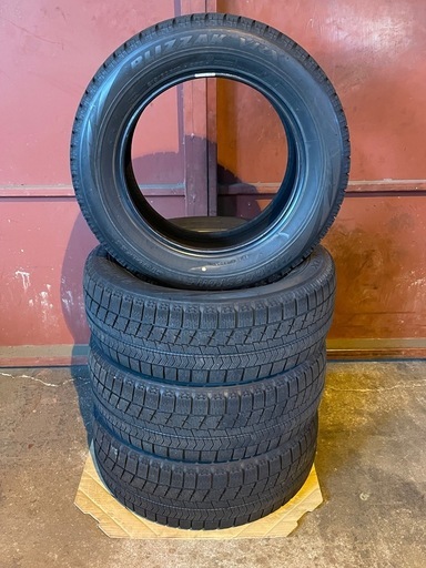 スタッドレス　VRX 215/60r16 4本セット