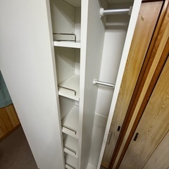 引き出し式収納キャビネットの画像