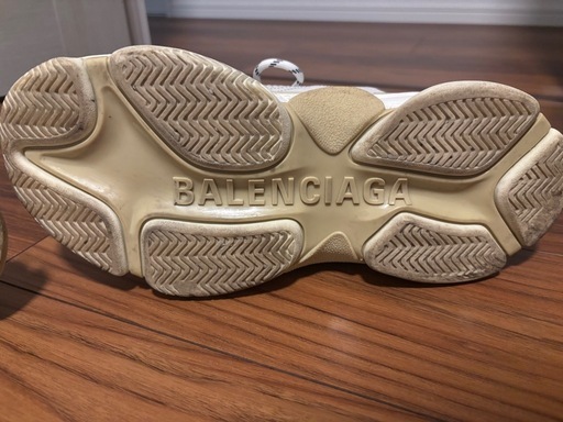 BALENCIAGA tripleS バレンシアガ　トリプルS スニーカー