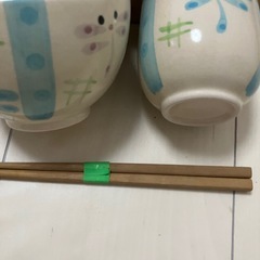 ◯未使用◯トンボデザイン　お茶碗、湯呑み、お箸付きセットの画像