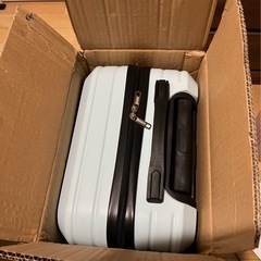 キャリーケース２つ！機内持ち込みサイズの画像