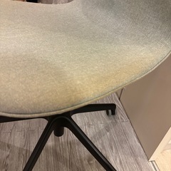 (マンションまで来れる方）IKEA デスクチェア　ロングフィェル　の画像