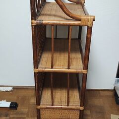 【毎日値下げ】アンティークのラタン棚の画像