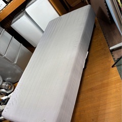 シングル　マットレスベッドの画像