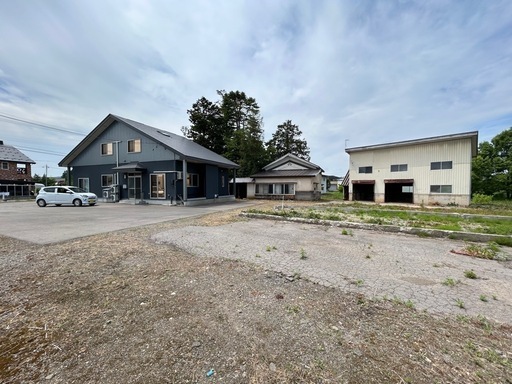 【希少物件】築8年の居宅＋本格茶室＋1200坪宅地＋1000坪農地＋庭・倉庫2棟付き