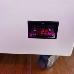 LEDライト付き　ショーケース冷凍庫330Lの画像