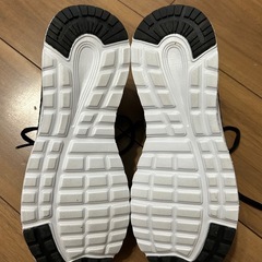 ブラック 軽量 スニーカー 25cmの画像