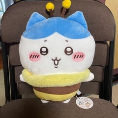 ちいかわハチさんBIGぬいぐるみの画像