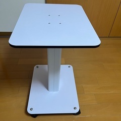 【美品】エステワゴン　キャスター付きの画像