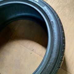 MAXTREK MAXIMUS M1 245/40R20 99W M+S 中古タイヤ4本セットの画像