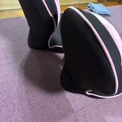 背筋がGUUUN 美姿勢座椅子　リッチ　2脚の画像
