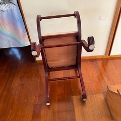 外国製のオシャレ椅子の画像