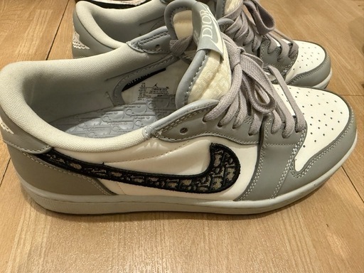 ディオール×ナイキ　スニーカー　ローカットDIOR NIKE