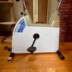 引き取り限定◆COMBI/コンビ エアロバイク EZ101◆イアーセンサー付き/フィットネス用品/ダイエット/エクササイズの画像