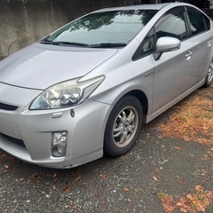 車検1年以上ありSツーリング30プリウスの画像