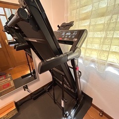 アルインコ ランニングマシン1218 AFR1218 ベルトサイズ 40x110cm、速度1~16km ★ 本格サイズ！ ★ 若干難ありですが動作ＯＫです! ★ の画像