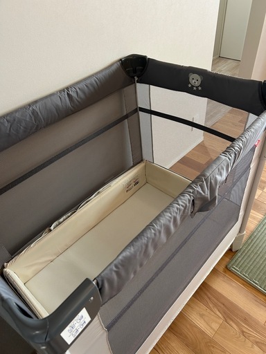 美品！aprica ベビーベッド　ベビーサークル