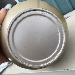 銅製　花瓶 金色の花模様の画像
