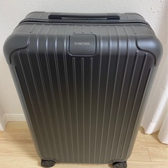 【未使用新品】RIMOWA エッセンシャル チェックインMの画像