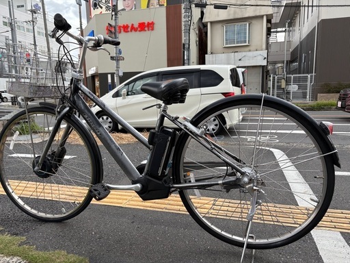 中古27インチブリヂストン電動アシスト自転車　B300 大阪