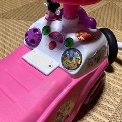 ミニーちゃん車、コストコ三輪車の画像