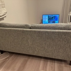 グレー　ソファーの画像