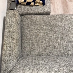 グレー　ソファーの画像