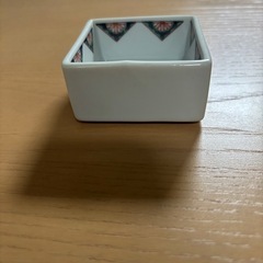 小皿4枚
の画像