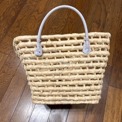 取って付きのカゴの画像