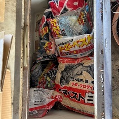 対面お取り引きです。　釣り針、擬似餌、エサの画像