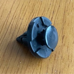 車用クリップ穴径 8mm 5個セット②の画像