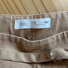 134センチ　ZARA ガールズスカートの画像