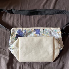 Manhattan Portage 花柄ショルダーバッグ　マンハッタンの画像