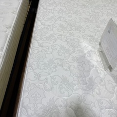 クイーンベッド！フランスベッドの画像