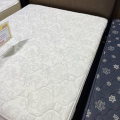 クイーンベッド！フランスベッドの画像