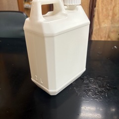 2リッター空容器 未使用品 大量にあります！の画像