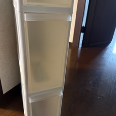 隙間収納の画像