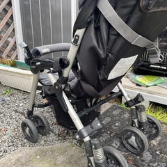 コンビdokids4チャイルドシート付きベビーカーの画像