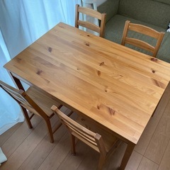 IKEA ダイニングテーブル&チェア4脚セットの画像