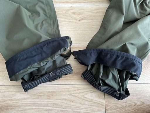 【美品/最終お値下げ】 Burton スノーボードウェア ak LIVINGLINING