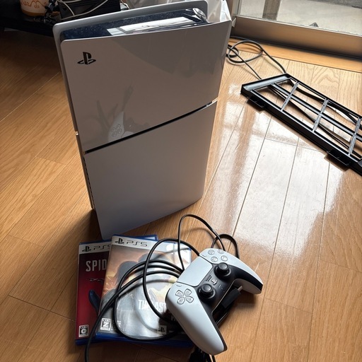 値下げ！【美品】PS5 ディスク版 本体＋ソフト2本付き