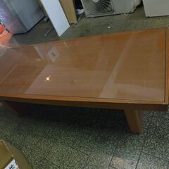 リビングテーブルの画像