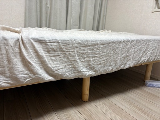 セミダブルすのこベッド(ご希望でしたらマットレスとシーツも)