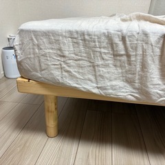 セミダブルすのこベッド(ご希望でしたらマットレスとシーツも)の画像