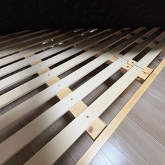 セミダブルすのこベッド(ご希望でしたらマットレスとシーツも)の画像